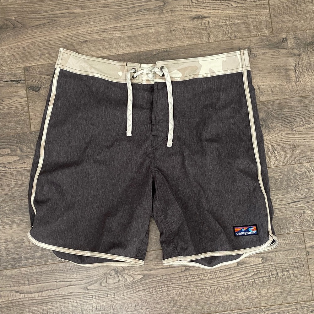 Patagonia Wavefarer Board Shorts 7” - Picture 1 of 5
